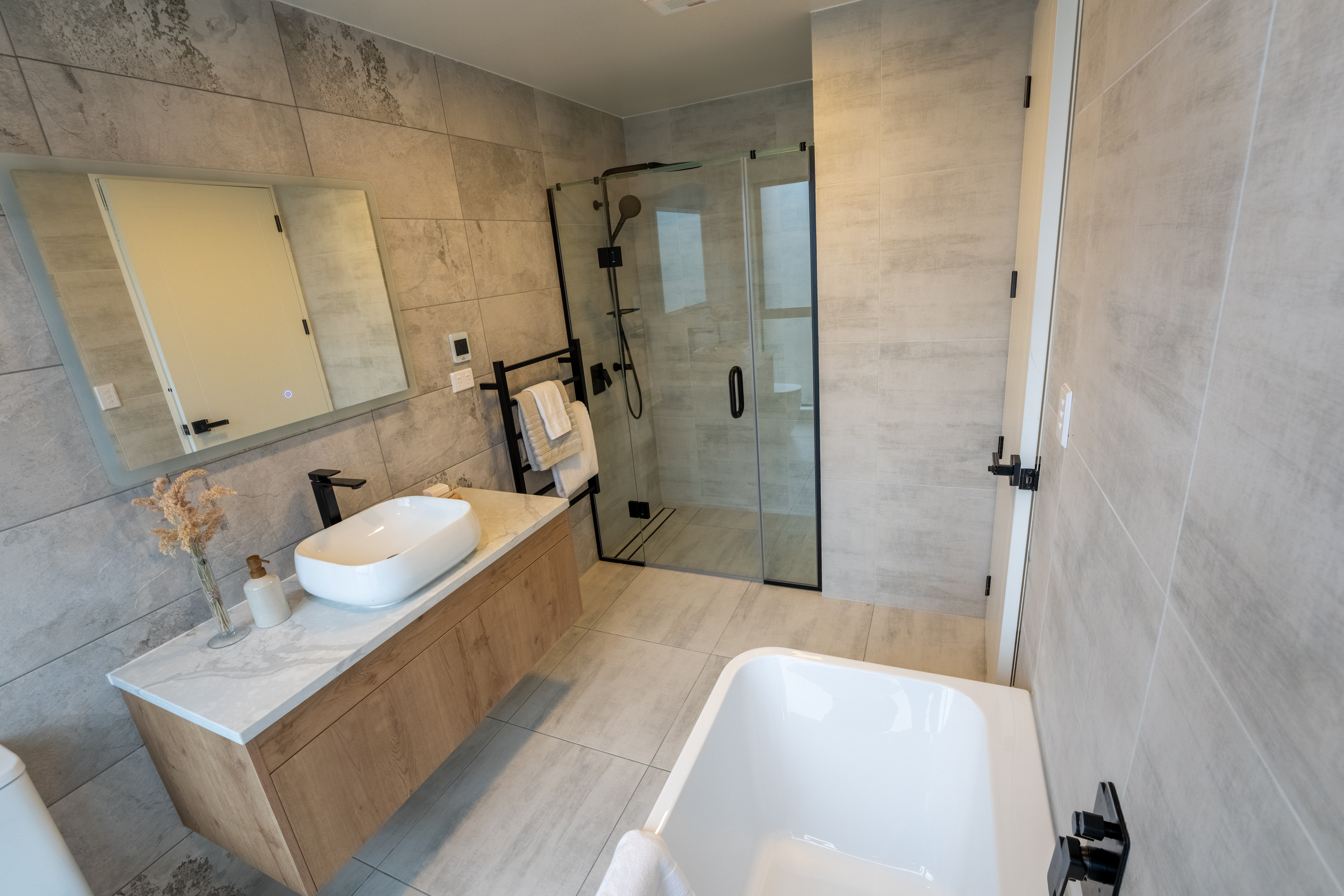 3 Ridgehill Rise Luxury Home - Image 13